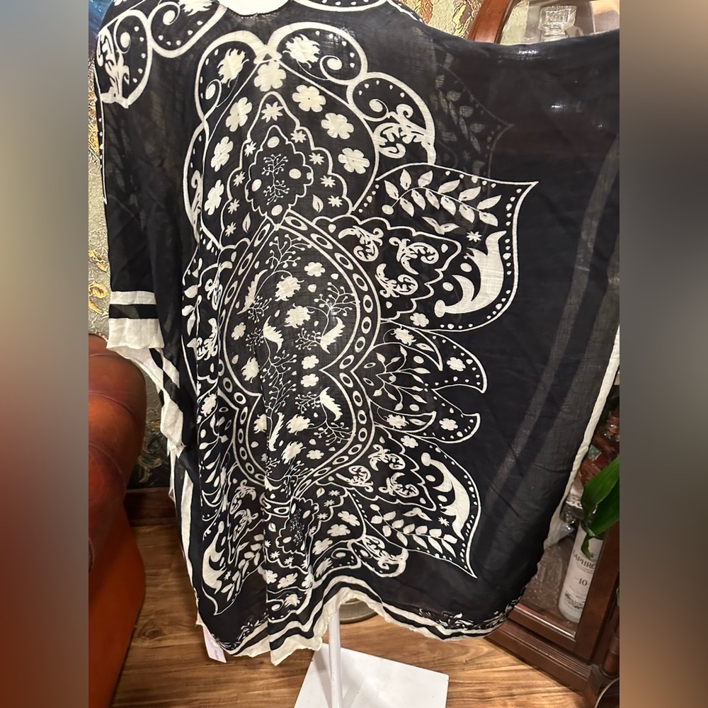 Modena New York Boho Kimono Cardigan | Black & White Floral Lightweight OS NWT - Picture 7 of 13
